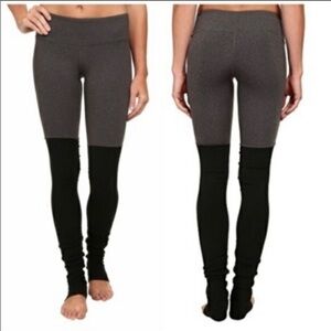 Alo Yoga Goddess Leggings Gray Black Ribbed Mid Rise Ruched Led Warmer Small